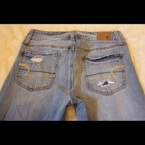 American Eagle Tomgirl Distressed Jeans